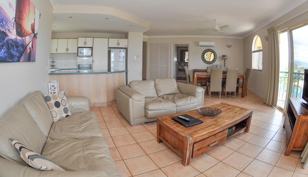 Toscana Village Resort Airlie Beach Exterior photo