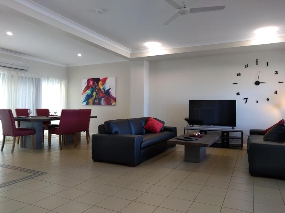 Toscana Village Resort Airlie Beach Exterior photo